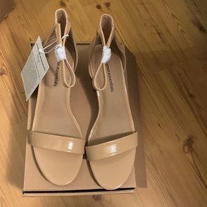 Amazon Essentials Nola Sandals, Women's Size 9, 11 NWT